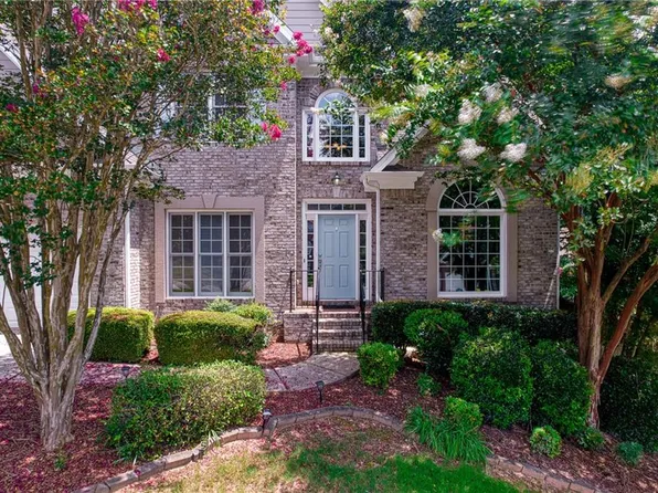 620 Catamount Way SW, Lilburn, GA 30047