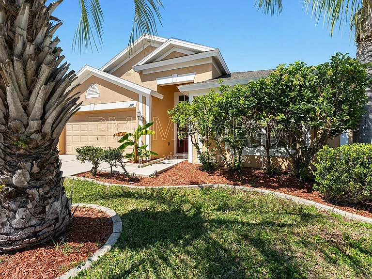 1010 Summer Breeze Dr — Photo 16