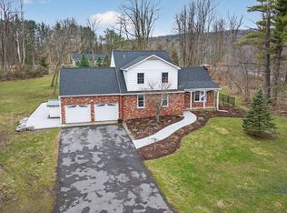 2440 Falls Rd, Marcellus, NY 13108
