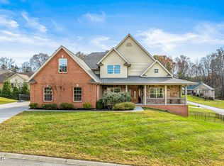 1452 Landmark Blvd, Sevierville, TN 37862