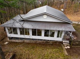 835 Case Cove Rd, Candler, NC 28715