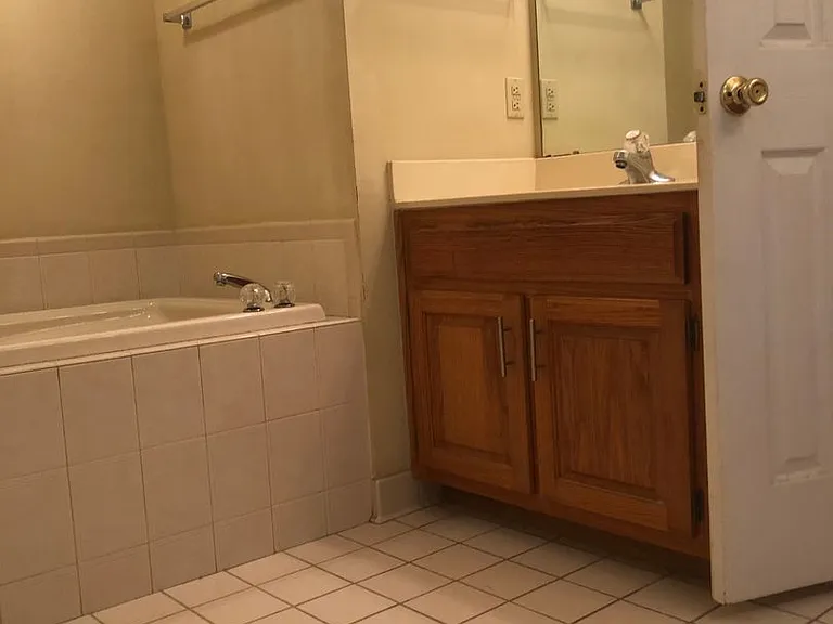 498 Greystone Way — Photo 9