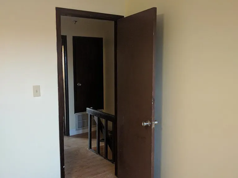 1317 Redwood Ln — Photo 9