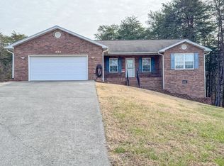 713 Haley Woods Dr, Kodak, TN 37764