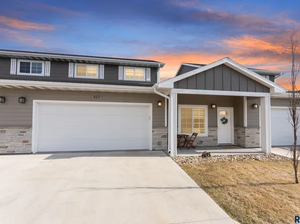 417 Harvest Trl, Harrisburg, SD 57032