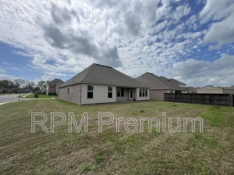 2123 Westfield Ave — Photo 44
