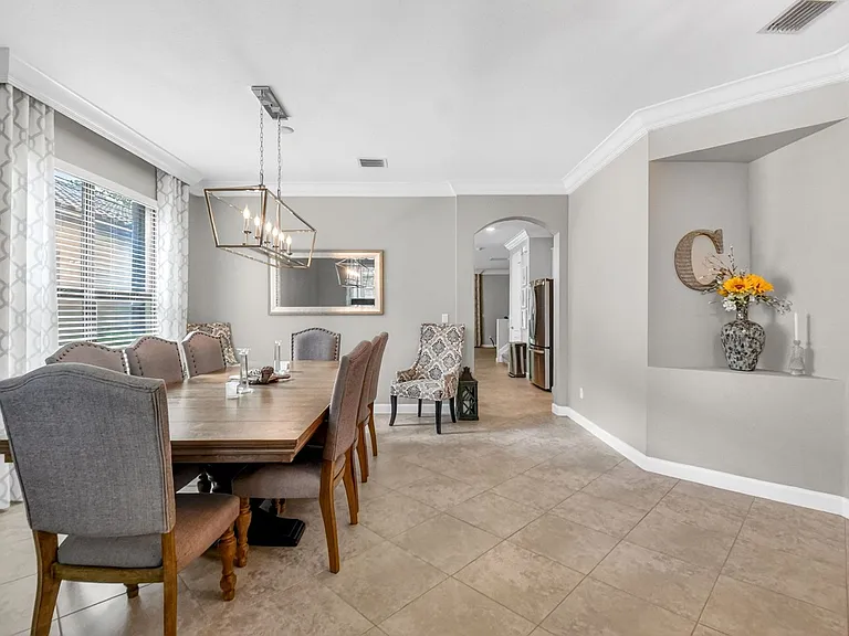 9062 Gulf Cove Dr — Photo 11