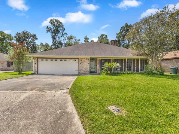 7915 Shire Ln, Beaumont, TX 77706