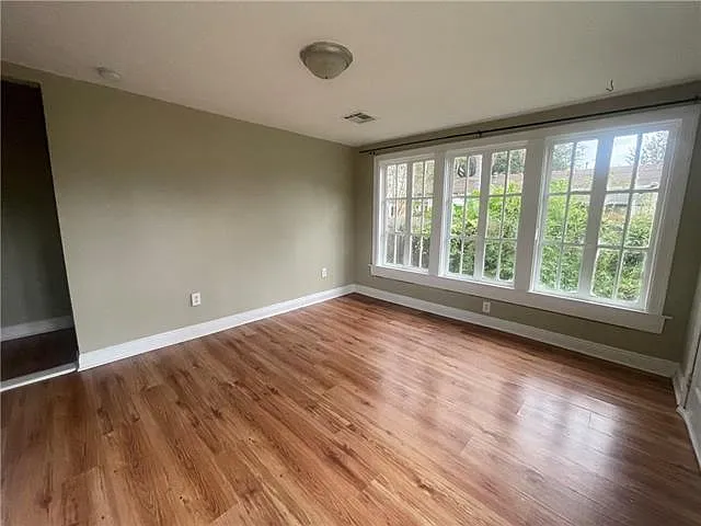 5547 Rosemary Pl — Photo 10