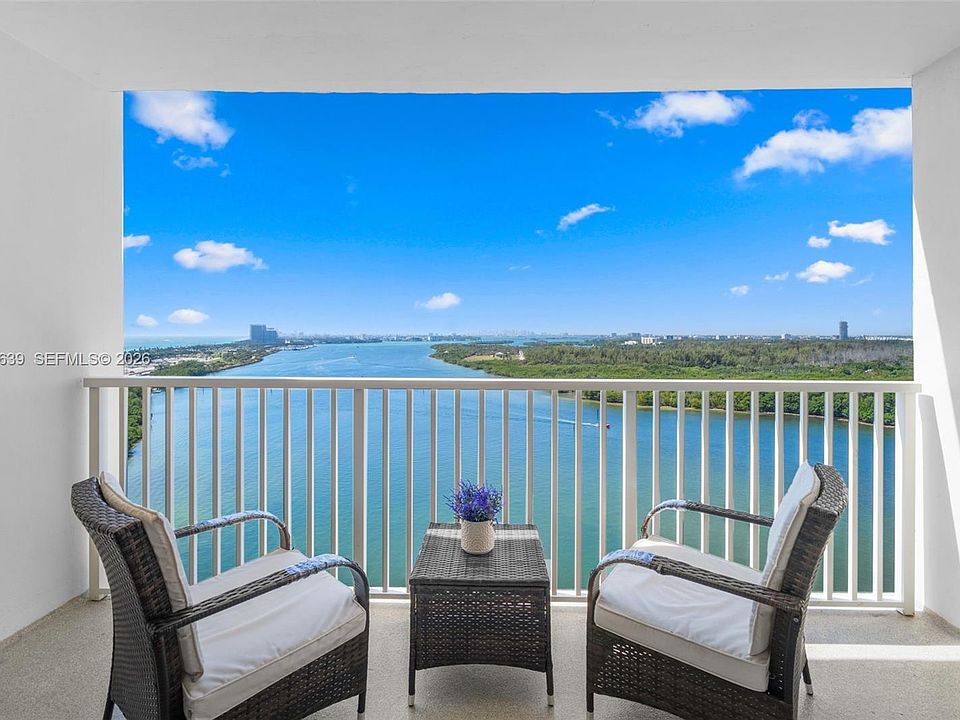 1st image of 300 Bayview Dr APT 1910