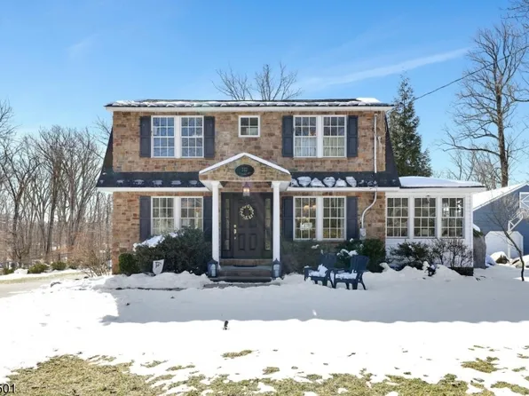 202 Woodland Ave, Ramsey Boro, NJ 07446