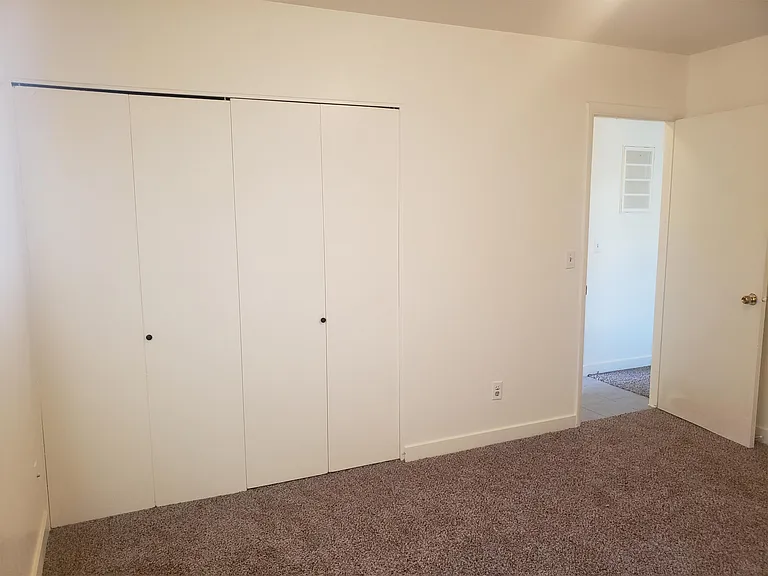 1754 S 440 W — Photo 9