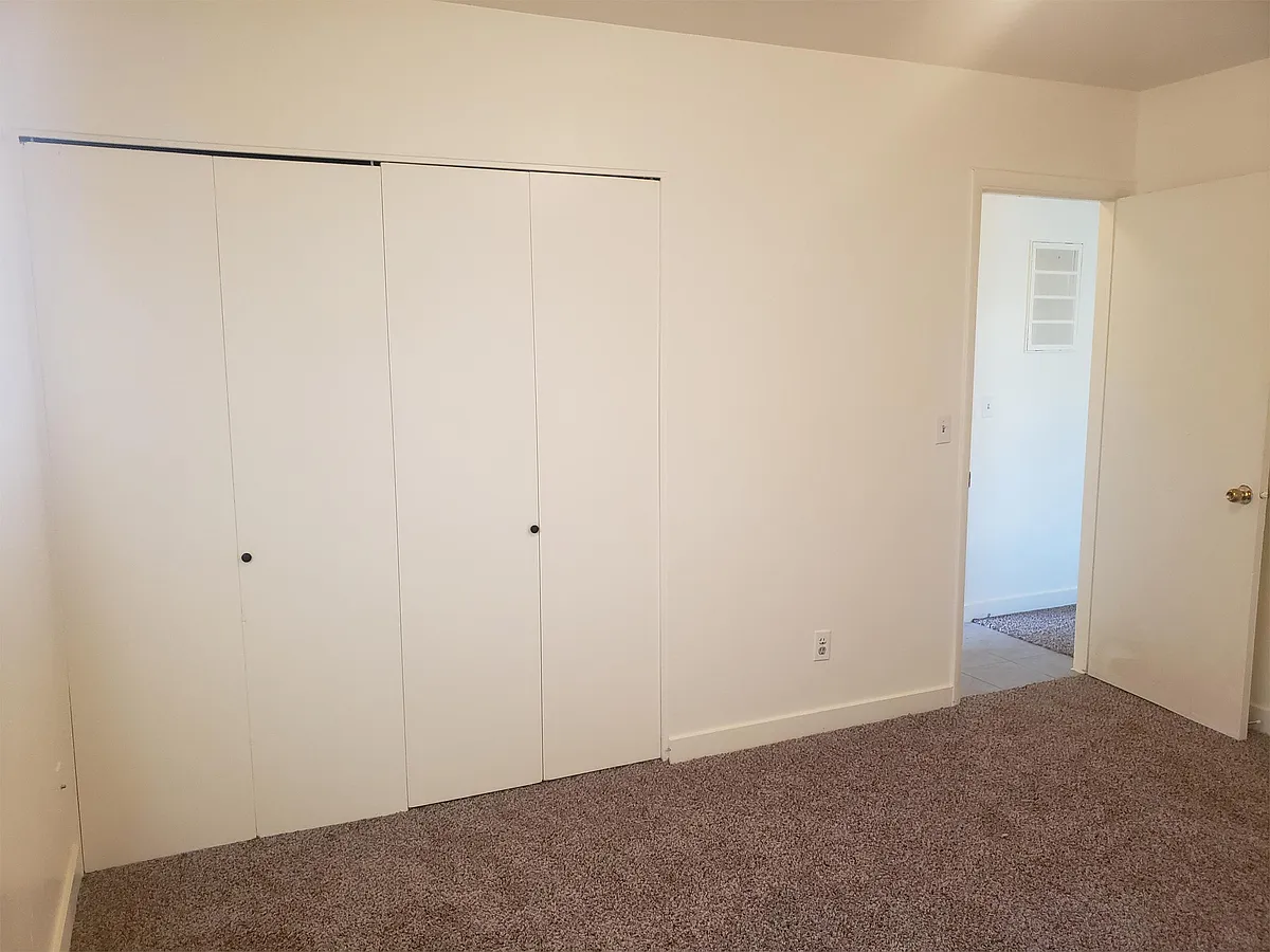 Building Photo - 1754 S 440 W