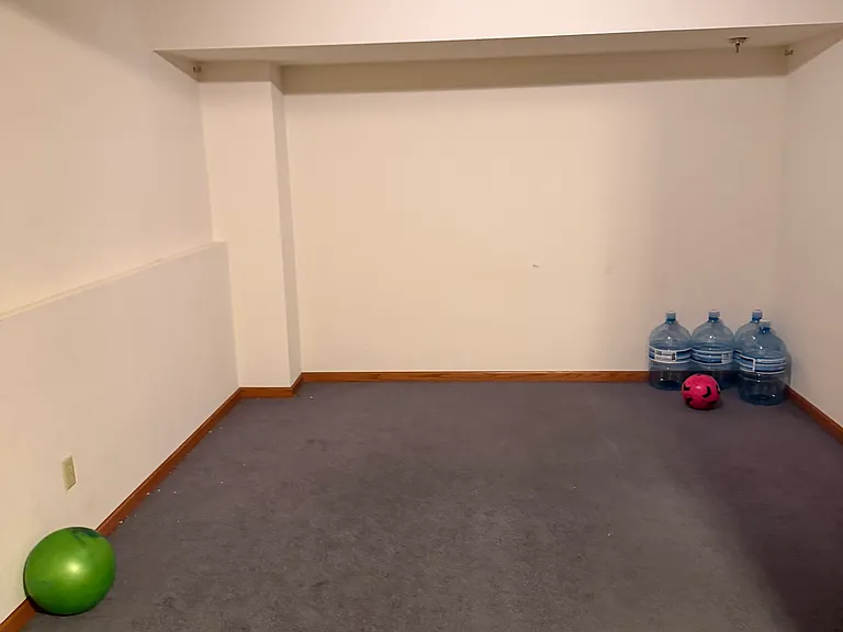 375 Kristin Ct W — Photo 6