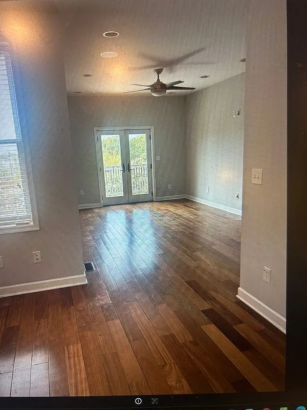 2 bed, 2.5 bath, 1626 sqft, $3,500 — Photo 3