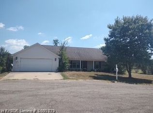 88 Quail Ln, Booneville, AR 72927