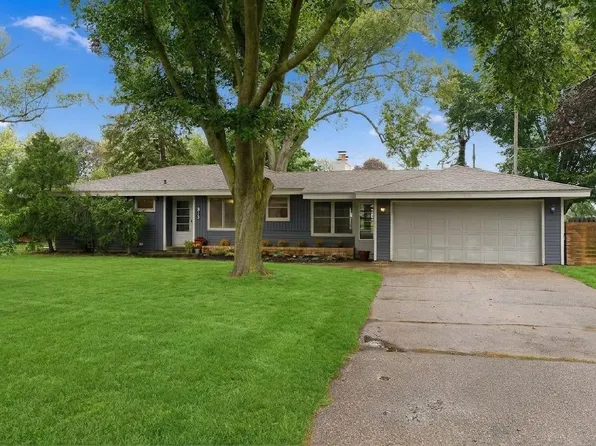 815 W 24th St, Holland, MI 49423