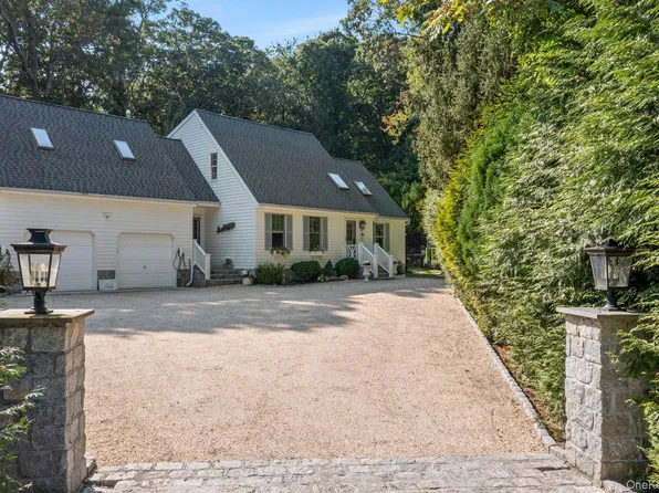 2421 Noyac Road, Sag Harbor, NY 11963