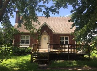 2510 Washington St, Columbus City, IA 52737