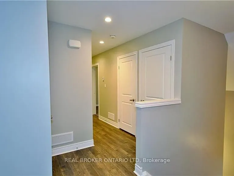 33 Beaconsfield Ave #2 — Photo 22