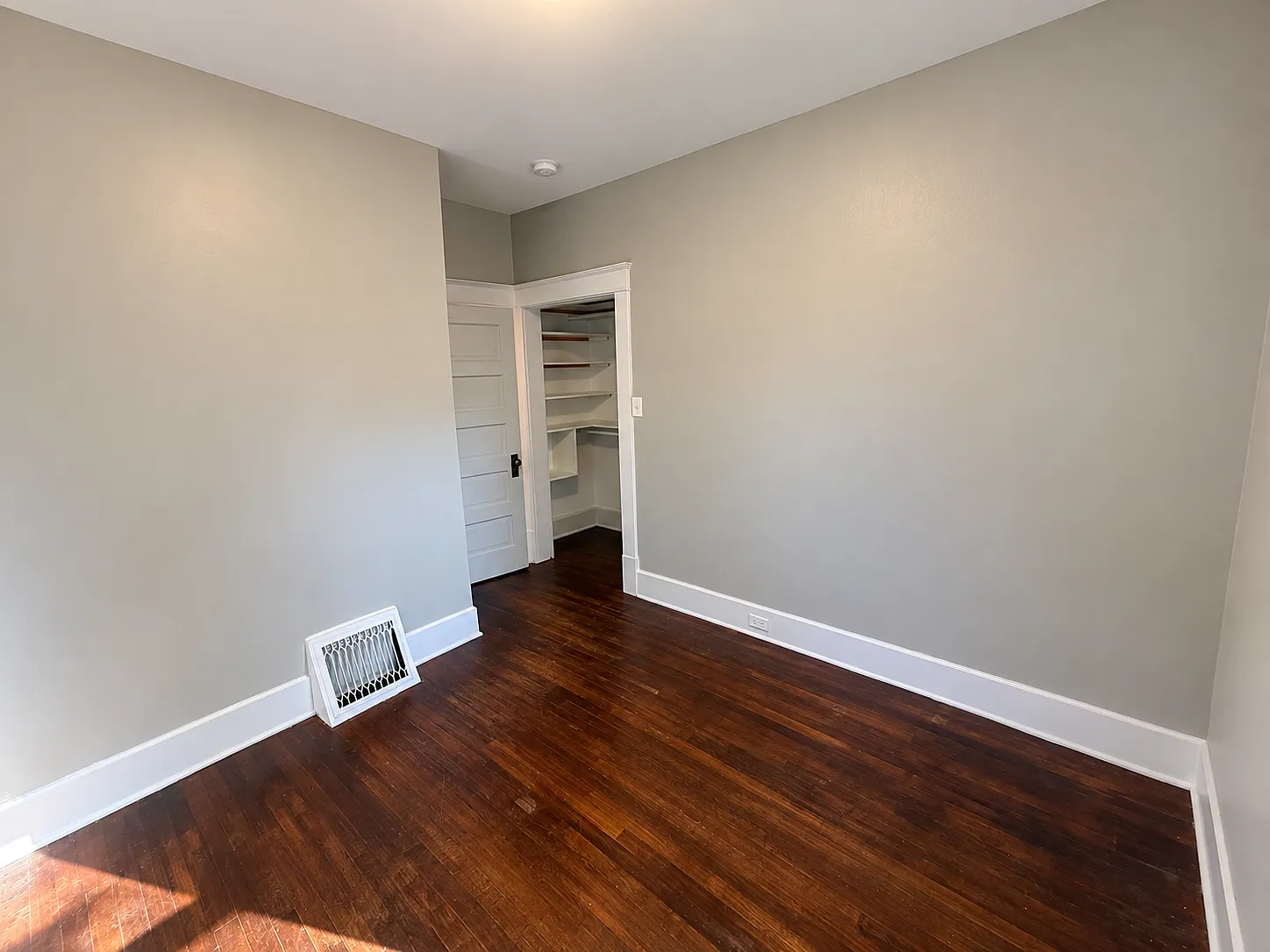 135 Rental — Photo 2