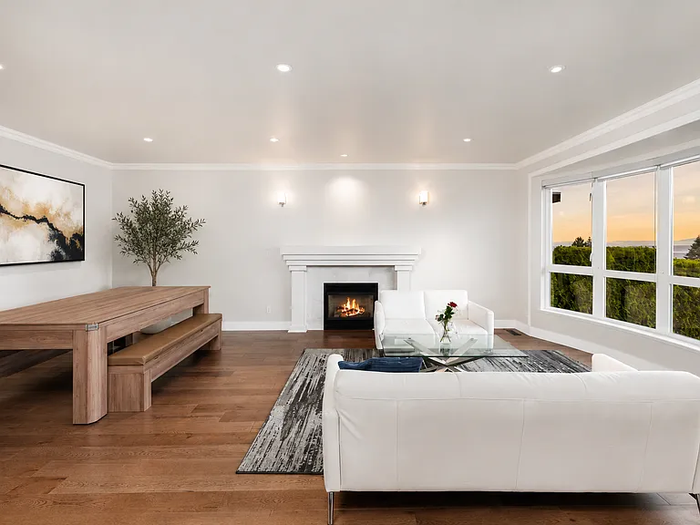4350 Starlight Way — Photo 3
