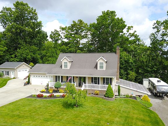 3rd image of 50 Mahogany Dr