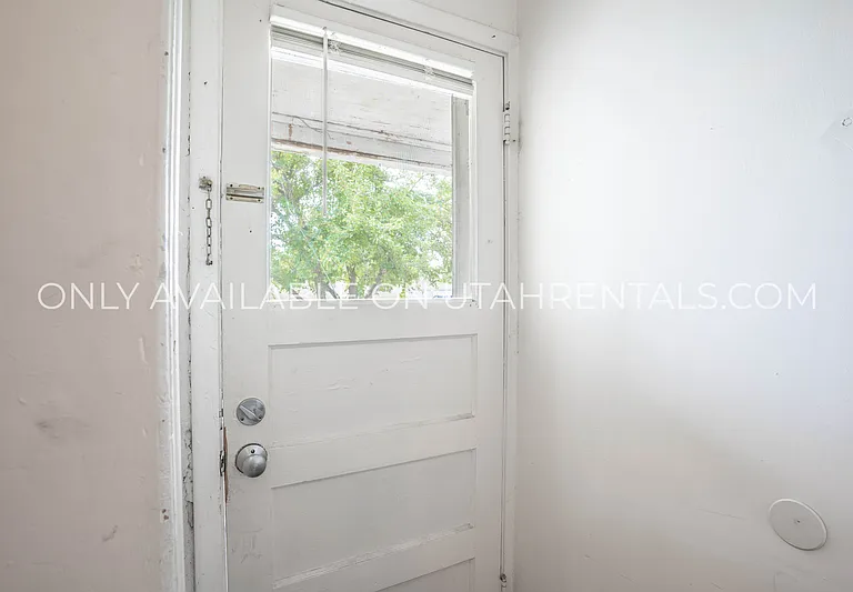 167 N 100th St E #A — Photo 4