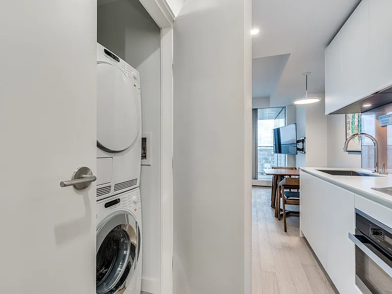 1480 Howe St #3608 — Photo 3