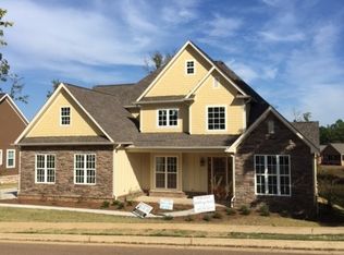 100 Oxmoor Rdg, Oxford, MS 38655