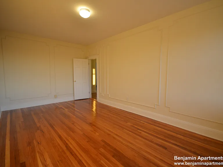 1800 Commonwealth Ave #30 — Photo 7