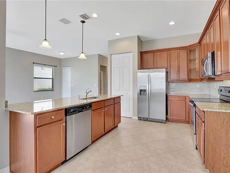 5374 Ferris Ave — Photo 15