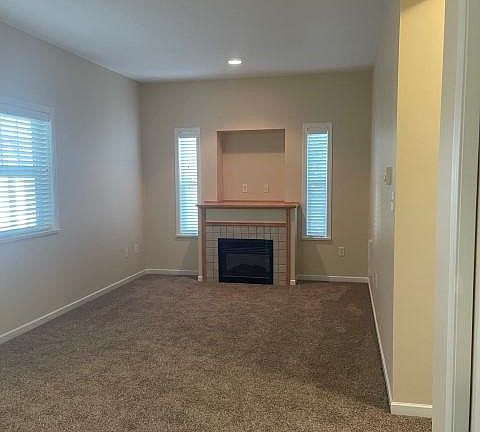 2nd image of 4217 164th St SW #B-201