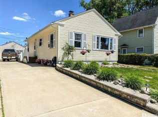 16 Meadow Ln, Jamestown, NY 14701