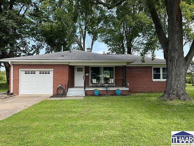 1st image of 10 Judith Ln