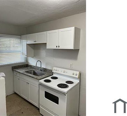 1st image of 2166 32nd St