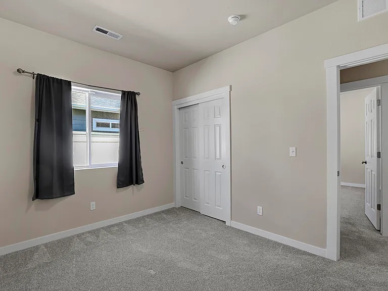 4345 W Silver Riv — Photo 8
