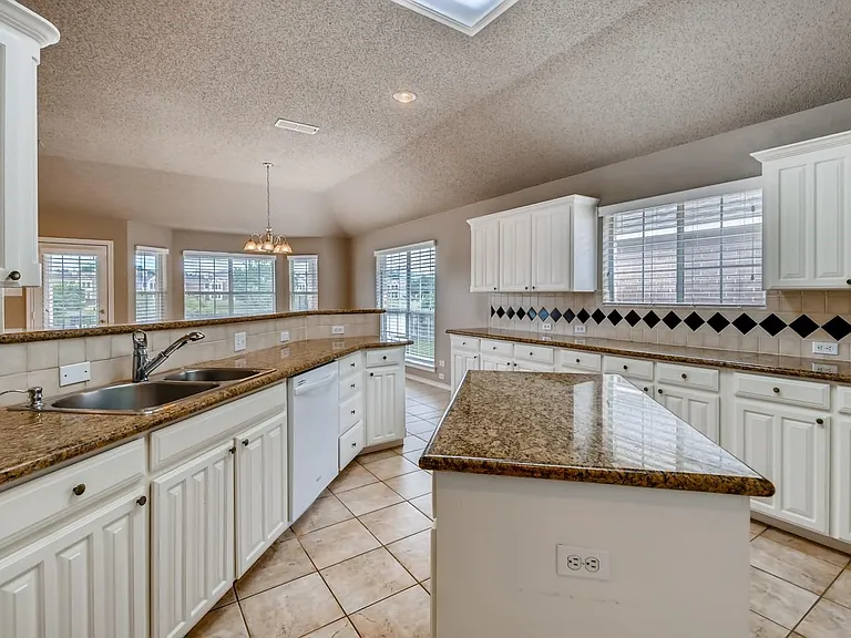 5930 River Bend Dr — Photo 16