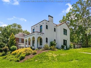 606 Fort Hill Dr, Charleston, WV 25314
