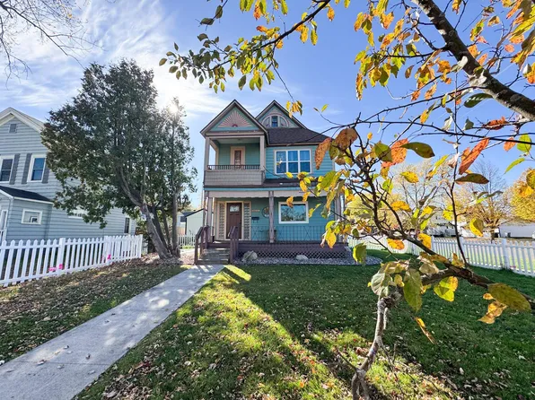 2102 E 6th St, Superior, WI 54880