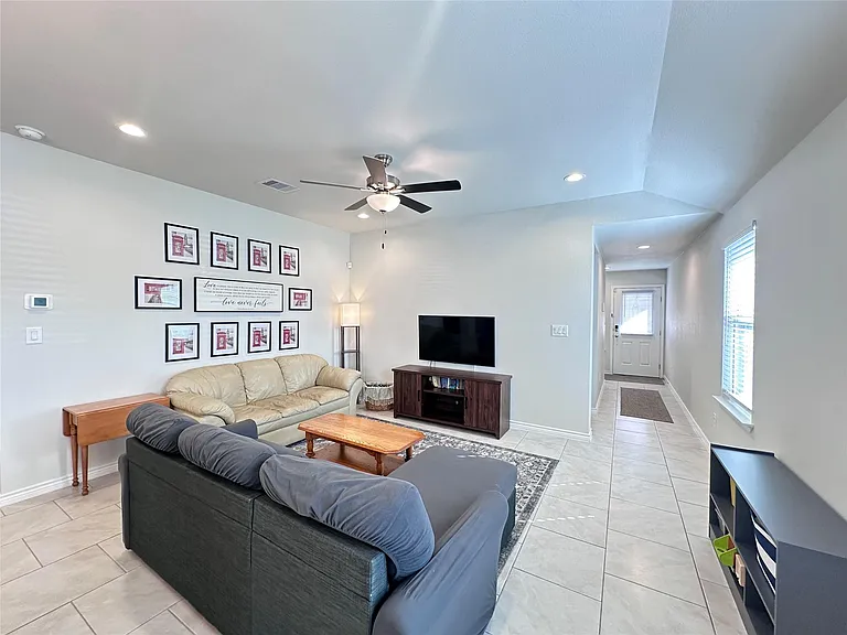 7649 Herd Rider Ln — Photo 5