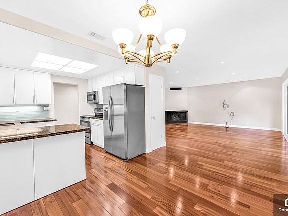 4th image of 552 Toyon Ave APT 6
