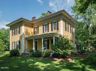 7682 Gull Rd, Richland, MI 49083