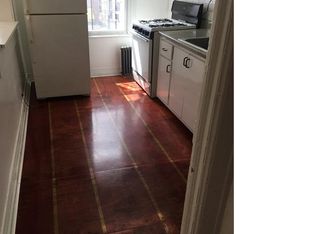 298 Montauk Ave #2R, Brooklyn, NY 11208