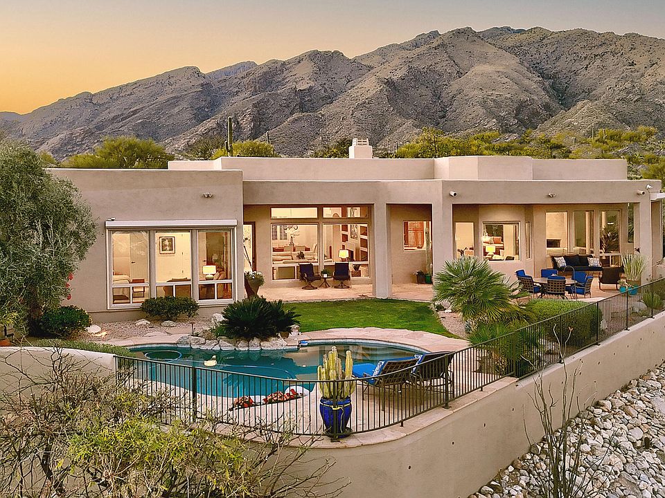 1st image of 6100 N Paseo Valdear