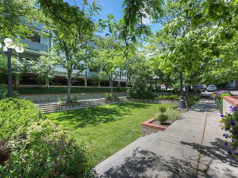 2201 Pearl St #108 — Photo 4