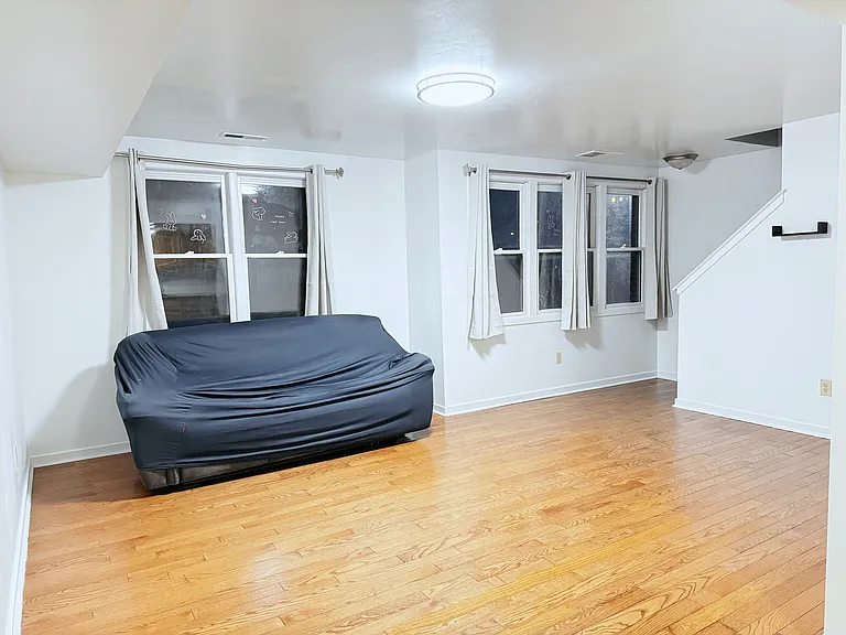 304 N 8th St — Photo 5