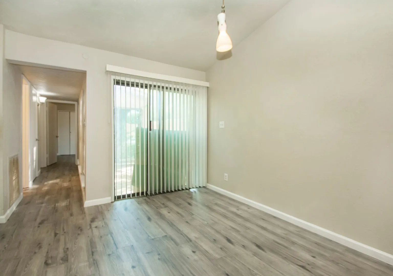 3 Bedroom 2 bath home! — Photo 3