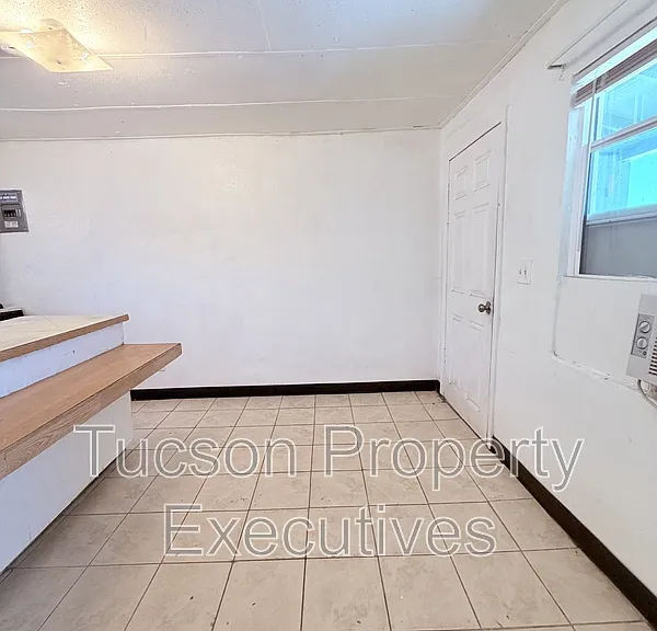 1435 E Benson Hwy #7 — Photo 4