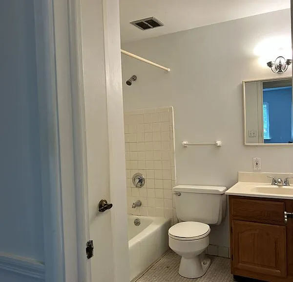 255 Elmwood Ave #205 — Photo 9